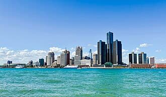 Best Permanent LED Lights in the Detroit Metro Suburbs: A Buyer's Guide for Southeast Michigan Homeowners